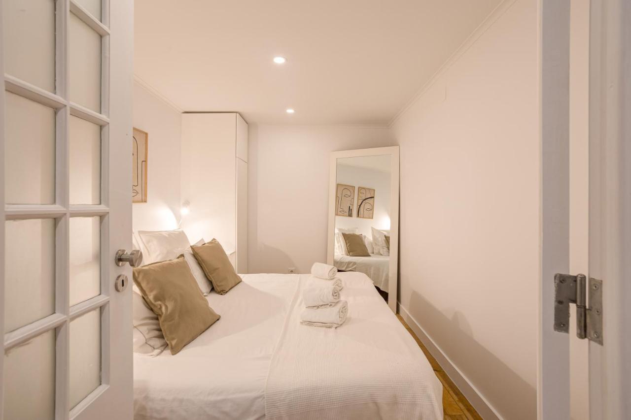 Apartamento Alfama Chic Penabuquel Lisboa Exterior foto